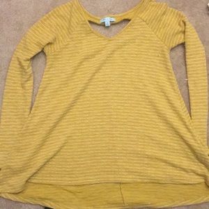 Long sleeved yellow top with open back